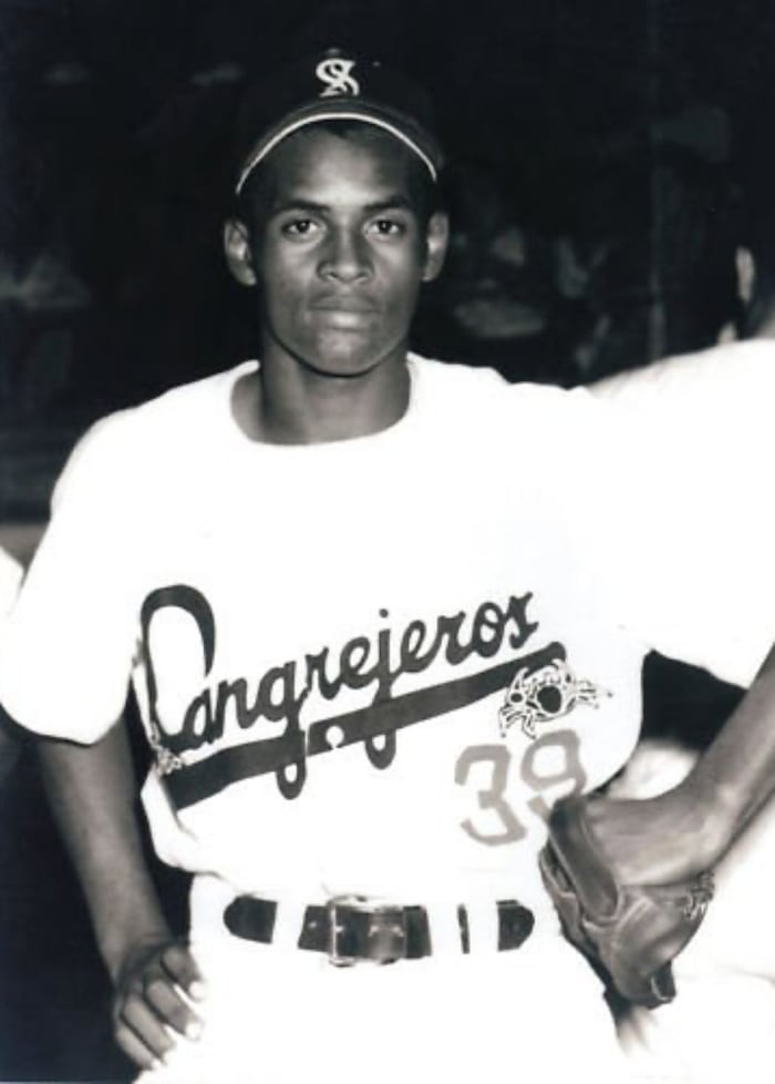 Roberto Clemente’s first contract was to play with the Santurce Cangrejeros. Courtesy Jorge Colón Delgado