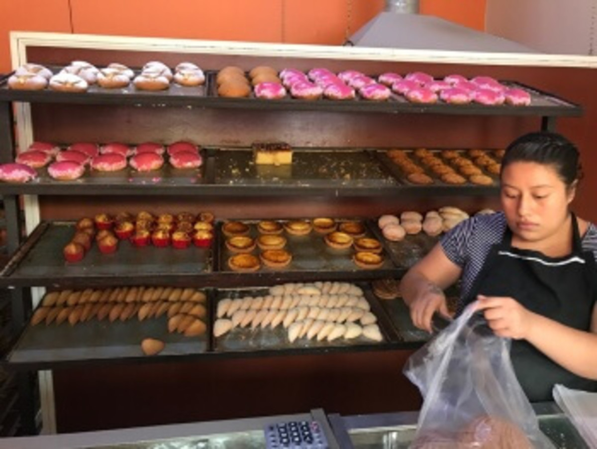 A pastry shop in Calvillo with guava goodies | Eric A. Gordon/PW