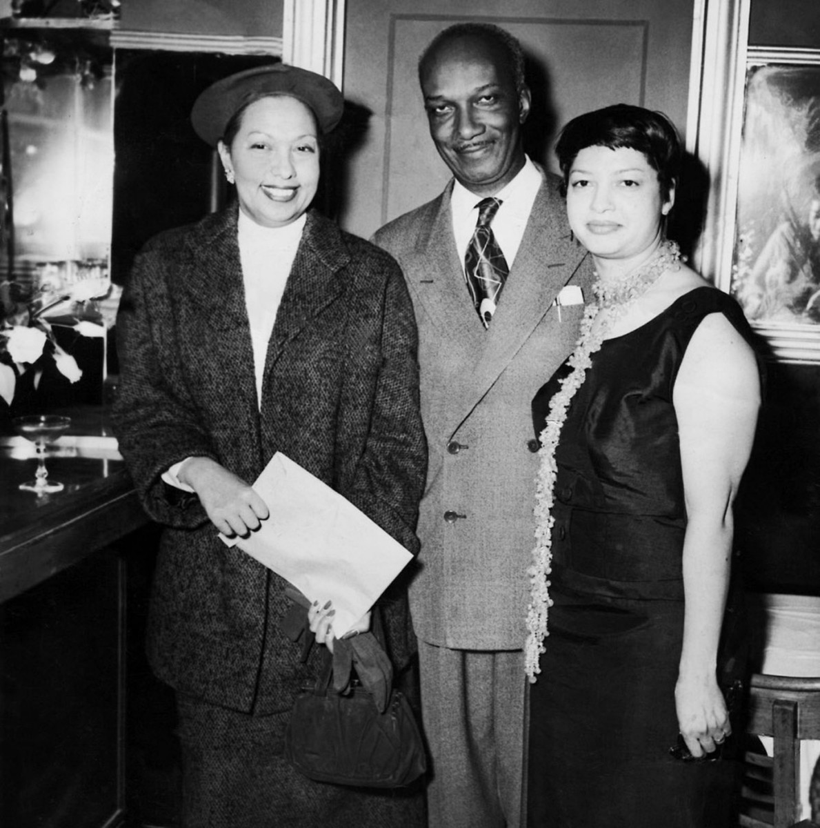 Leola King (right) with Josephine Baker (far left) and an unidentified man