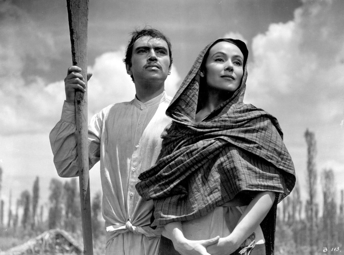 Dolores del Río, Pedro Armendáriz, "María Candelaria" (1944) Photo Credit: MGM/The Hollywood Archive via Alamy.