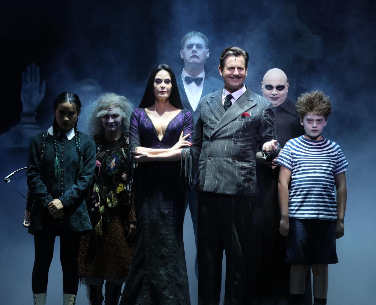 Andrew Metzger (center) with the company of the 5-Star Theatricals production of “THE ADDAMS FAMILY,” directed by Kirsten Chandler and now playing at the Bank of America Performing Arts Center in Thousand Oaks. (All photos: v)